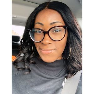 Meet your Posher, Sabrina